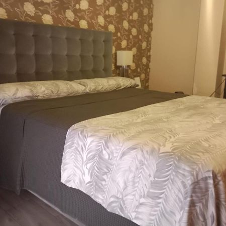 Habitacion Privada Tarragona Con Cocina Salon Y Terraza Piso Compartido المظهر الخارجي الصورة